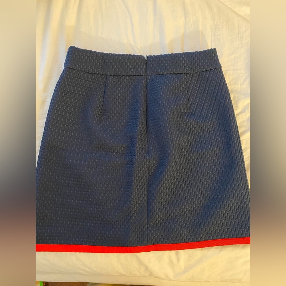 J.Crew A-line skirt in matelassé size 6 - Picture 3 of 5